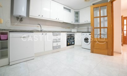 Resale - Apartment / flat - Torrevieja - Centro