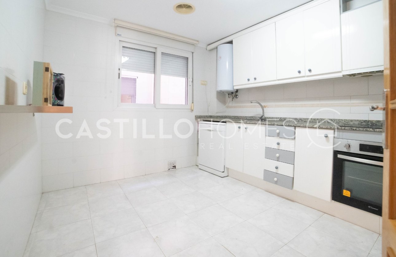 Resale - Apartment / flat - Torrevieja - Centro