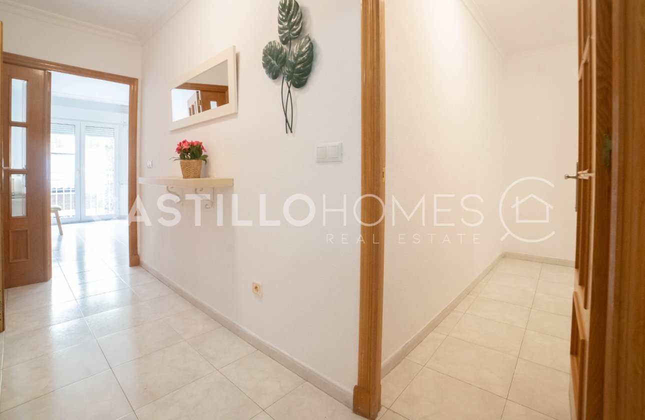 Resale - Apartment / flat - Torrevieja - Centro