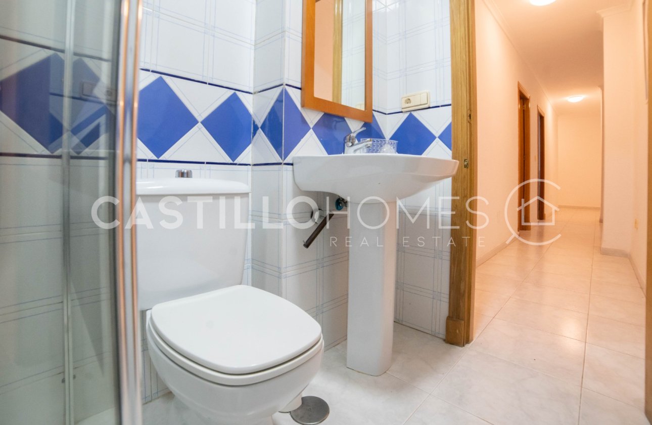 Resale - Apartment / flat - Torrevieja - Centro