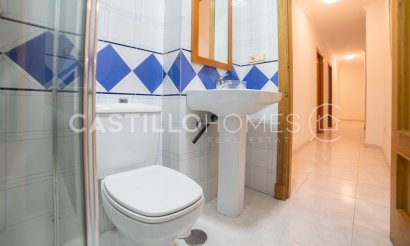 Resale - Apartment / flat - Torrevieja - Centro
