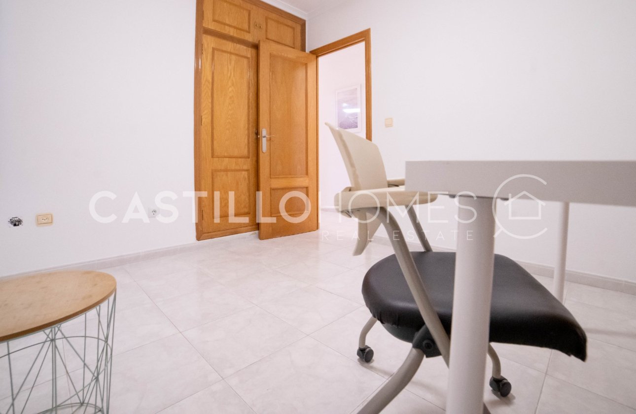 Resale - Apartment / flat - Torrevieja - Centro
