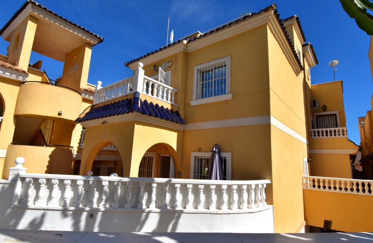 Resale - Villa - Orihuela Costa - Villamartin