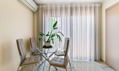 Resale - Townhouse - Torrevieja - Aguas Nuevas