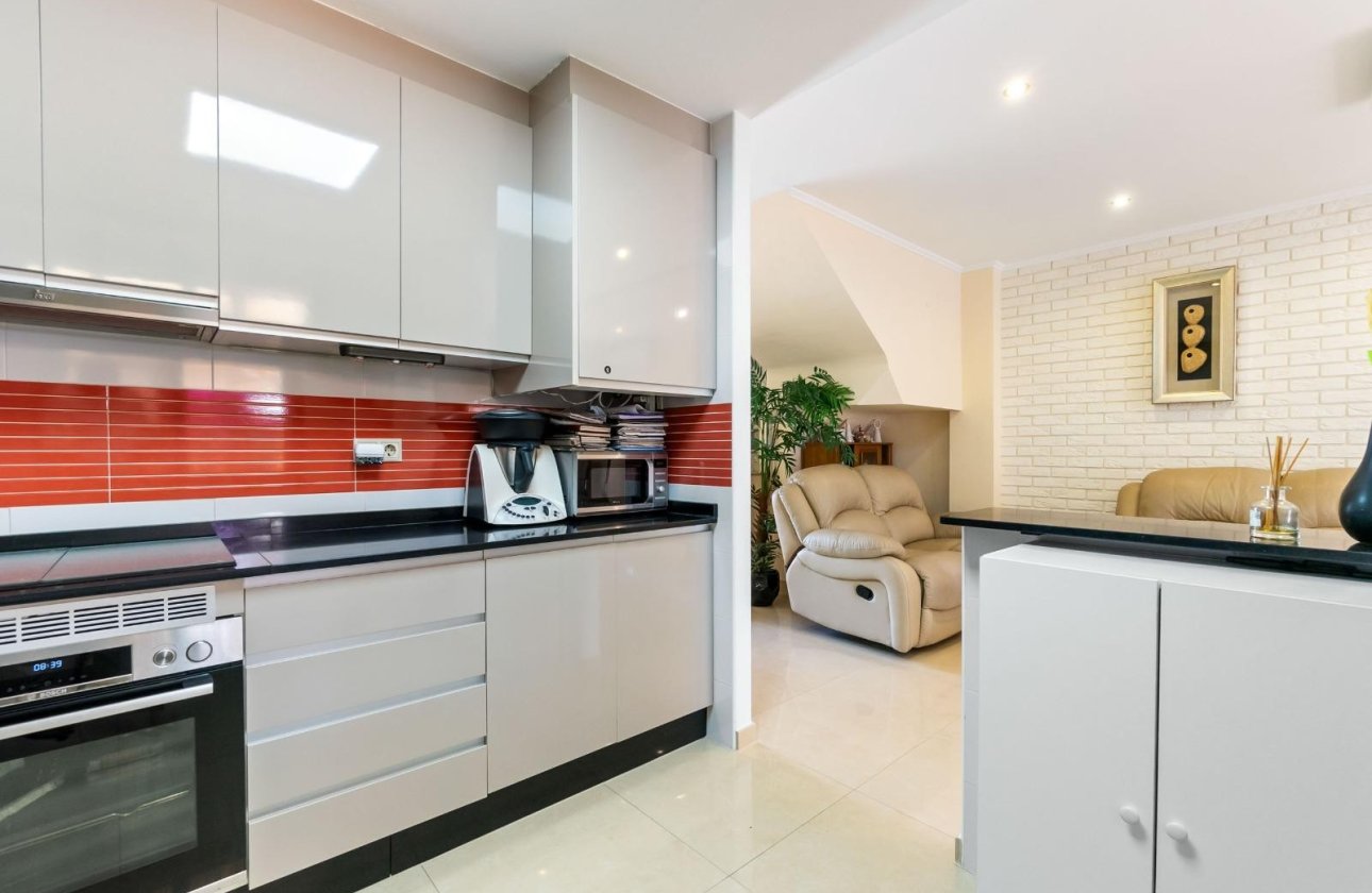 Resale - Townhouse - Torrevieja - Aguas Nuevas