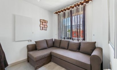 Resale - Townhouse - Torrevieja - Aguas Nuevas