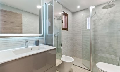 Resale - Townhouse - Torrevieja - Aguas Nuevas