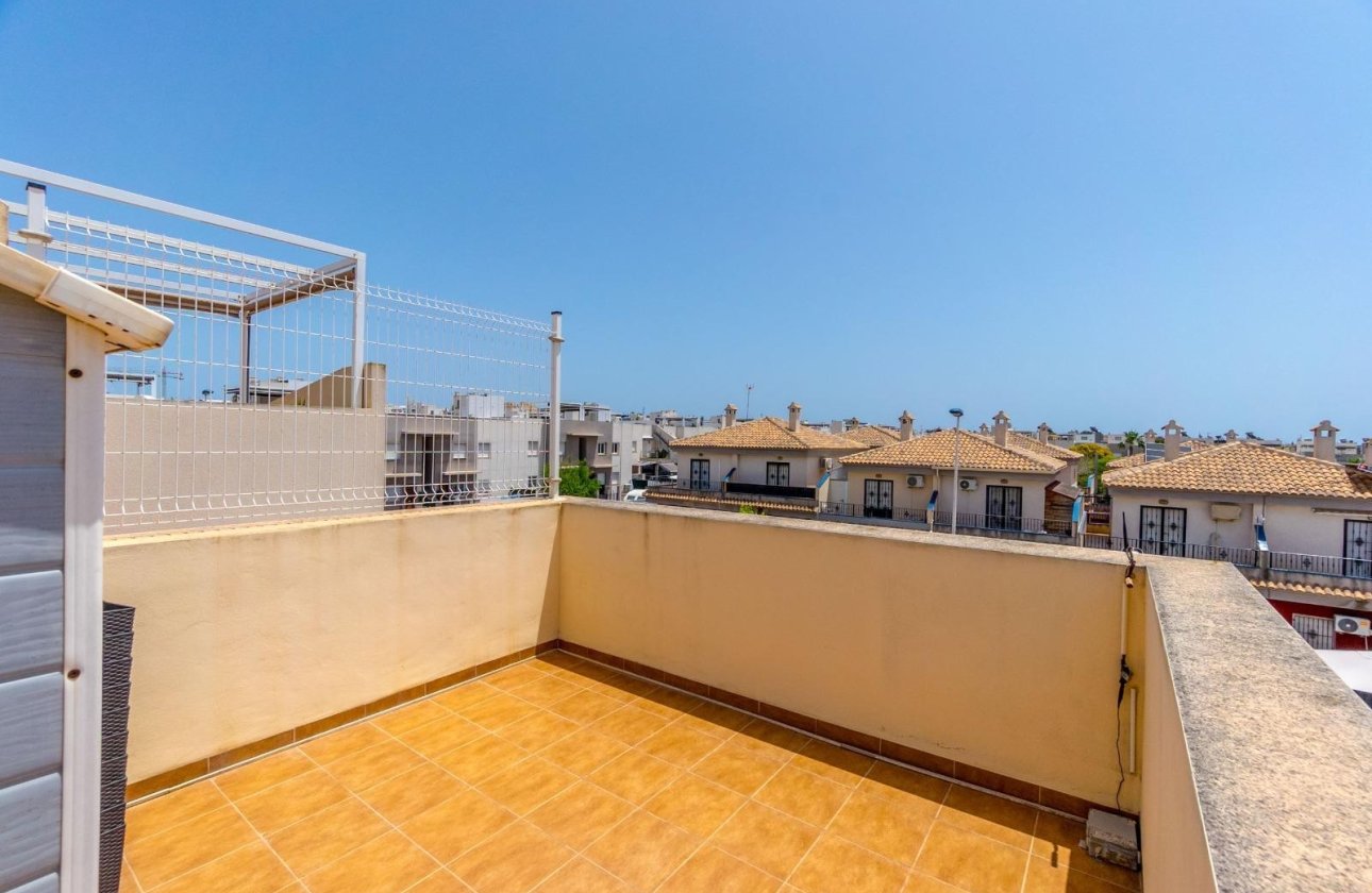 Resale - Townhouse - Torrevieja - Aguas Nuevas