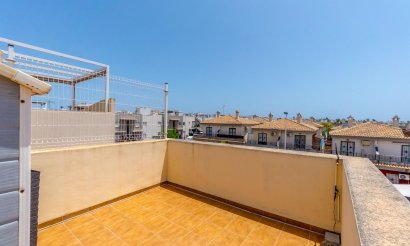 Resale - Townhouse - Torrevieja - Aguas Nuevas