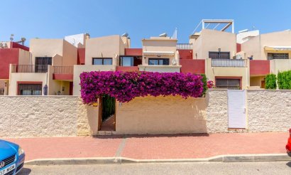 Resale - Townhouse - Torrevieja - Aguas Nuevas