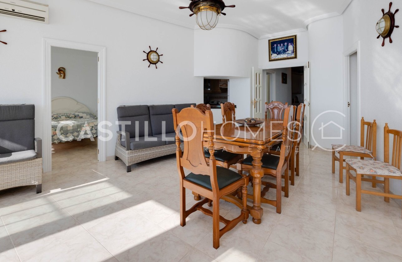 Resale - Apartment / flat - Torrevieja - Playa del Acequión