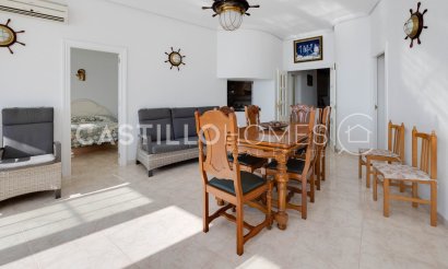 Resale - Apartment / flat - Torrevieja - Playa del Acequión