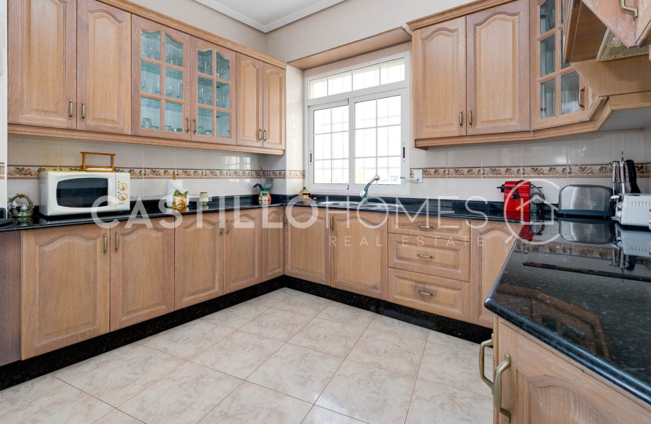 Resale - Apartment / flat - Torrevieja - Playa del Acequión