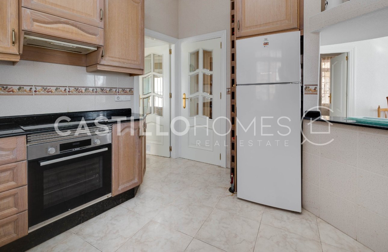 Resale - Apartment / flat - Torrevieja - Playa del Acequión