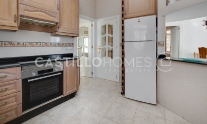 Resale - Apartment / flat - Torrevieja - Playa del Acequión