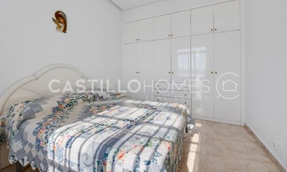 Resale - Apartment / flat - Torrevieja - Playa del Acequión