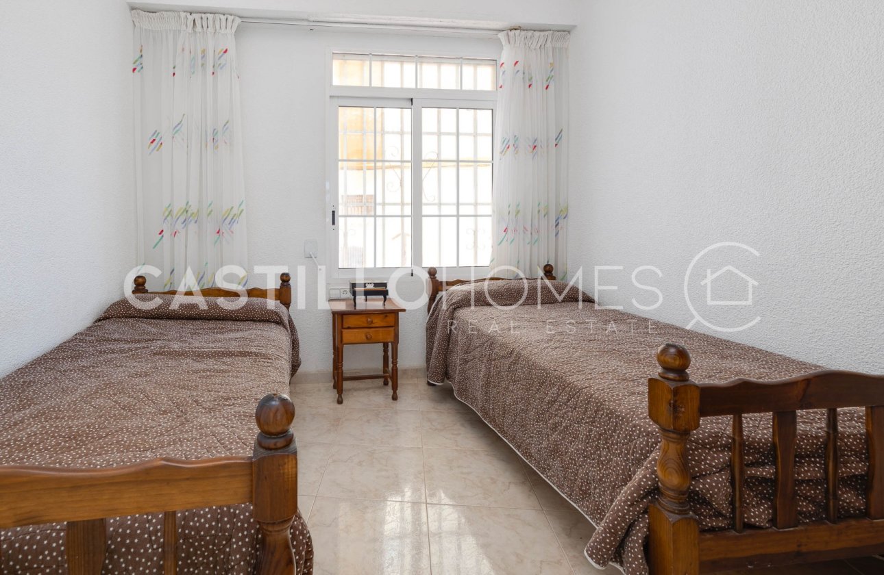 Resale - Apartment / flat - Torrevieja - Playa del Acequión