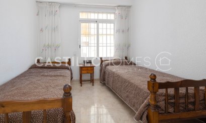 Resale - Apartment / flat - Torrevieja - Playa del Acequión