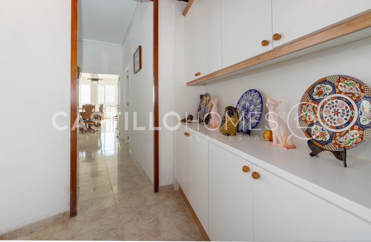 Resale - Apartment / flat - Torrevieja - Playa del Acequión