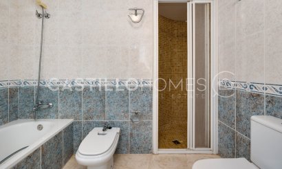 Resale - Apartment / flat - Torrevieja - Playa del Acequión