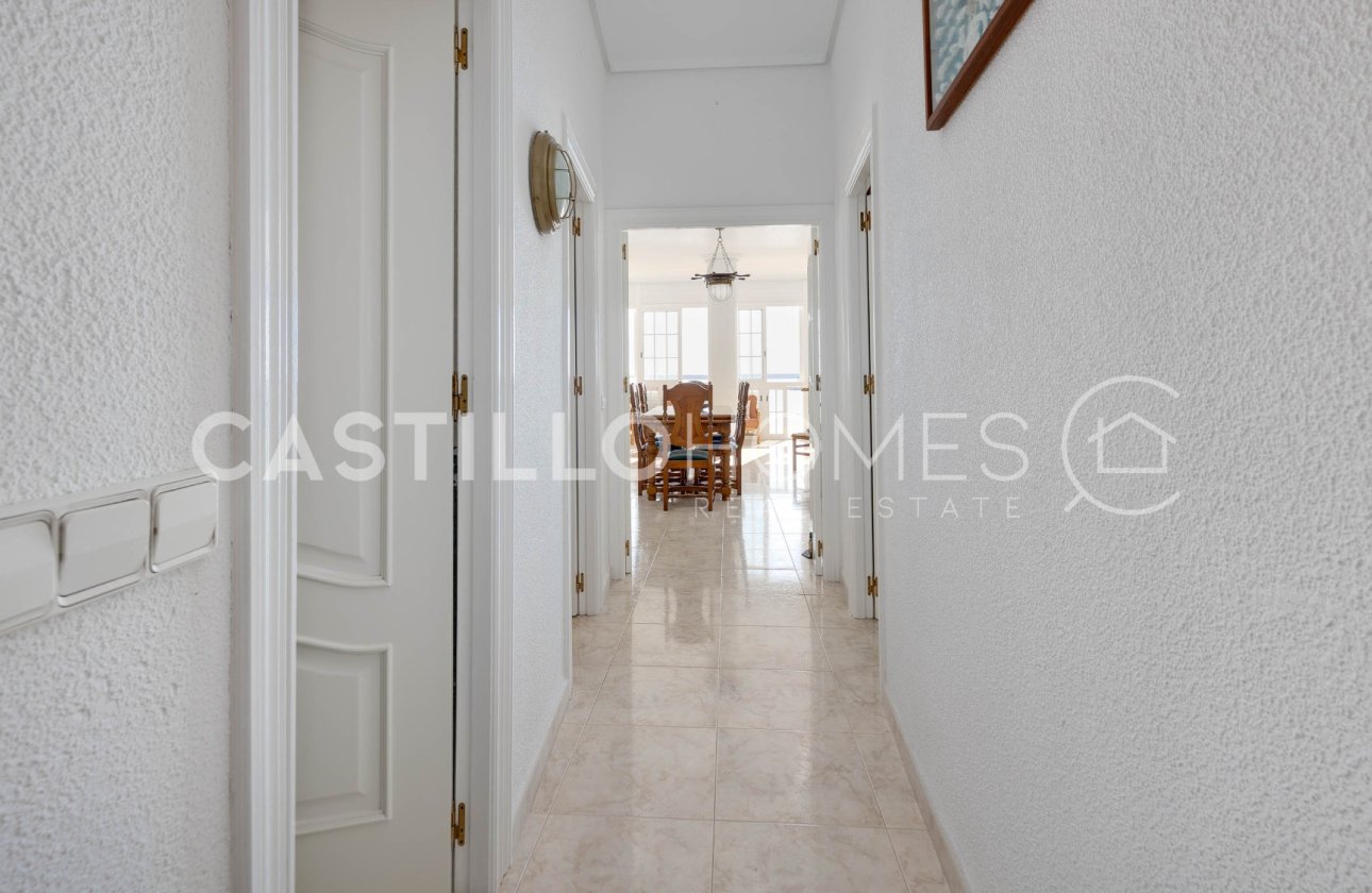 Resale - Apartment / flat - Torrevieja - Playa del Acequión