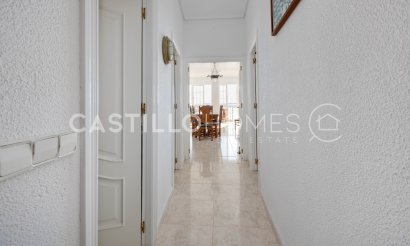 Resale - Apartment / flat - Torrevieja - Playa del Acequión