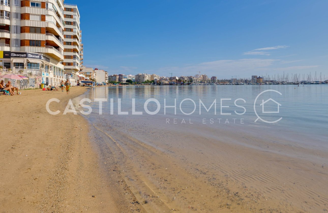 Resale - Apartment / flat - Torrevieja - Playa del Acequión