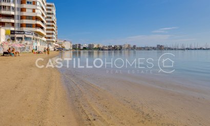 Resale - Apartment / flat - Torrevieja - Playa del Acequión