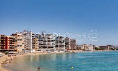 Resale - Apartment / flat - Torrevieja - Playa del Acequión