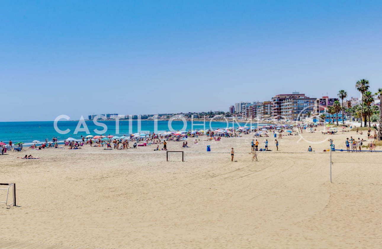 Resale - Apartment / flat - Torrevieja - Playa del Acequión
