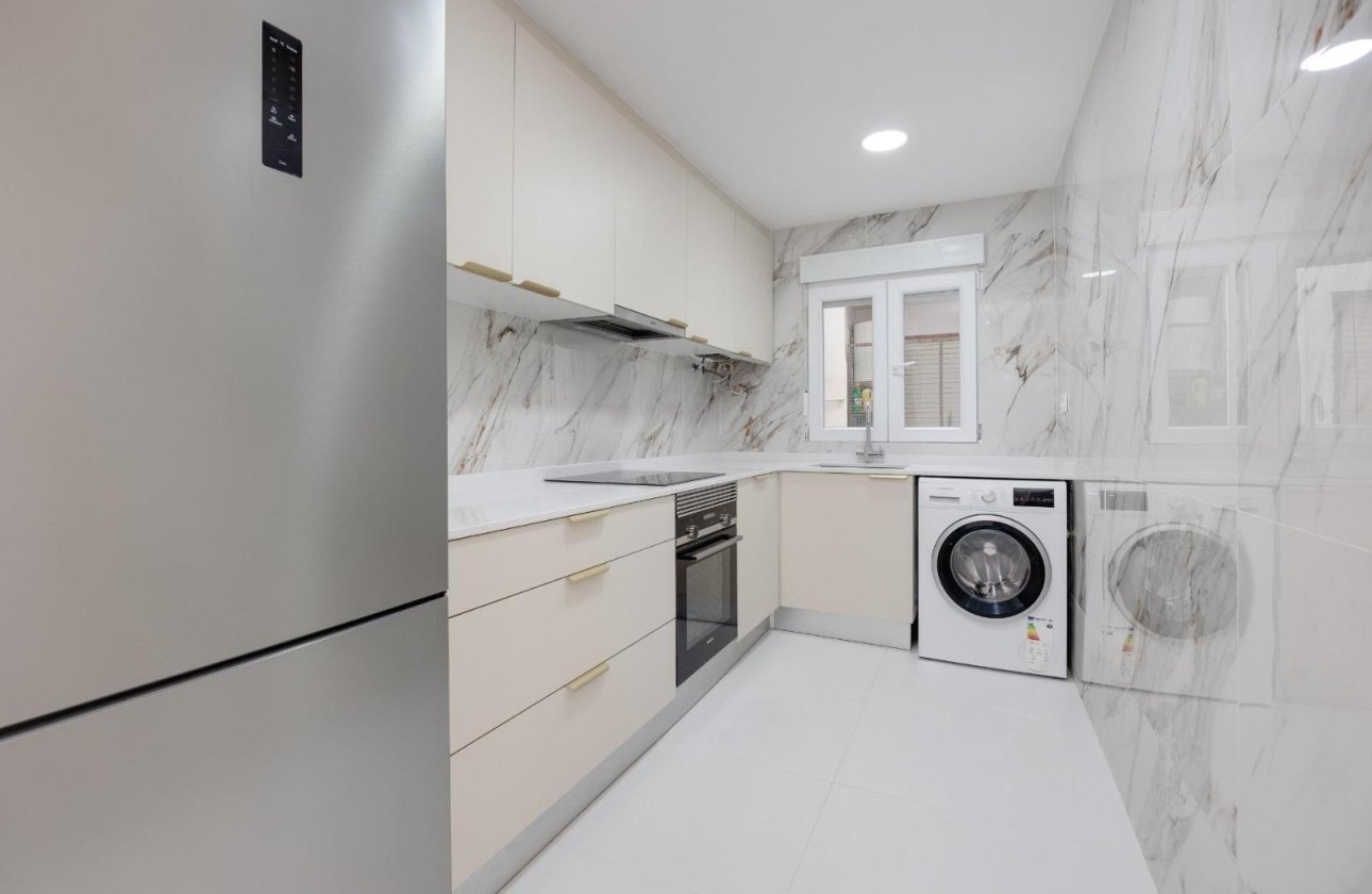 Resale - Apartment / flat - Torrevieja - playa de los naufragos