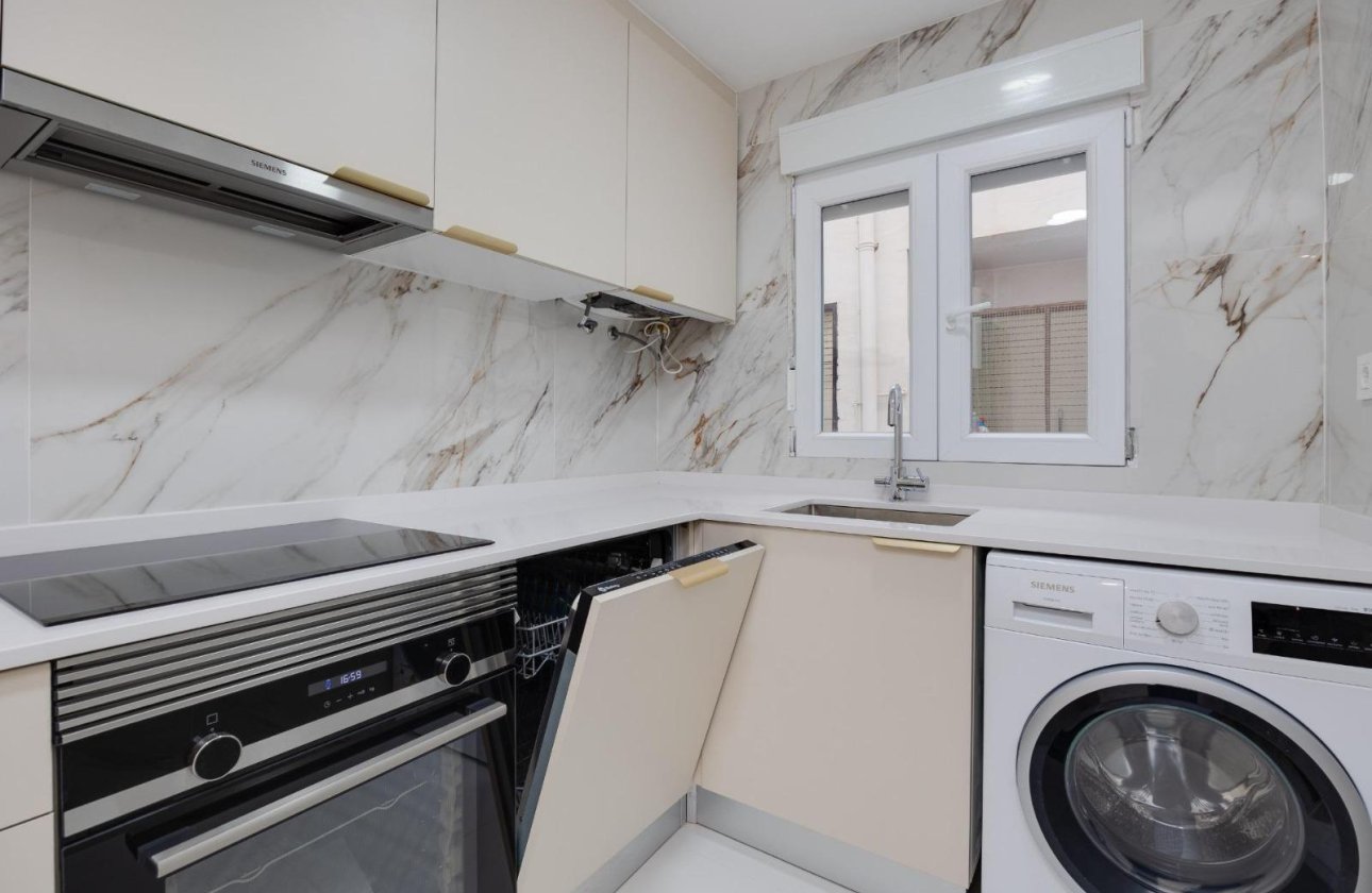 Resale - Apartment / flat - Torrevieja - playa de los naufragos