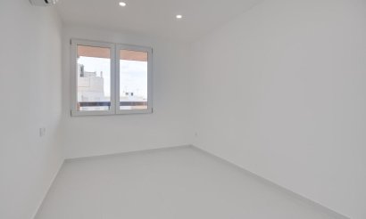 Resale - Apartment / flat - Torrevieja - playa de los naufragos