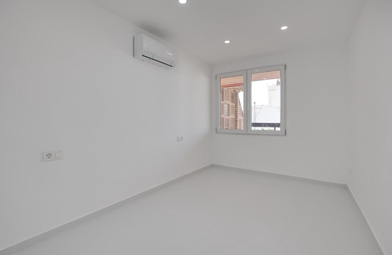 Resale - Apartment / flat - Torrevieja - playa de los naufragos