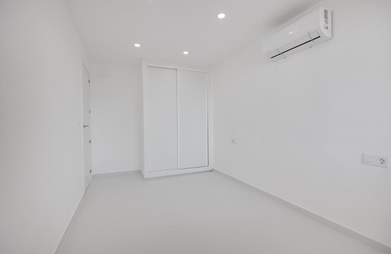 Resale - Apartment / flat - Torrevieja - playa de los naufragos