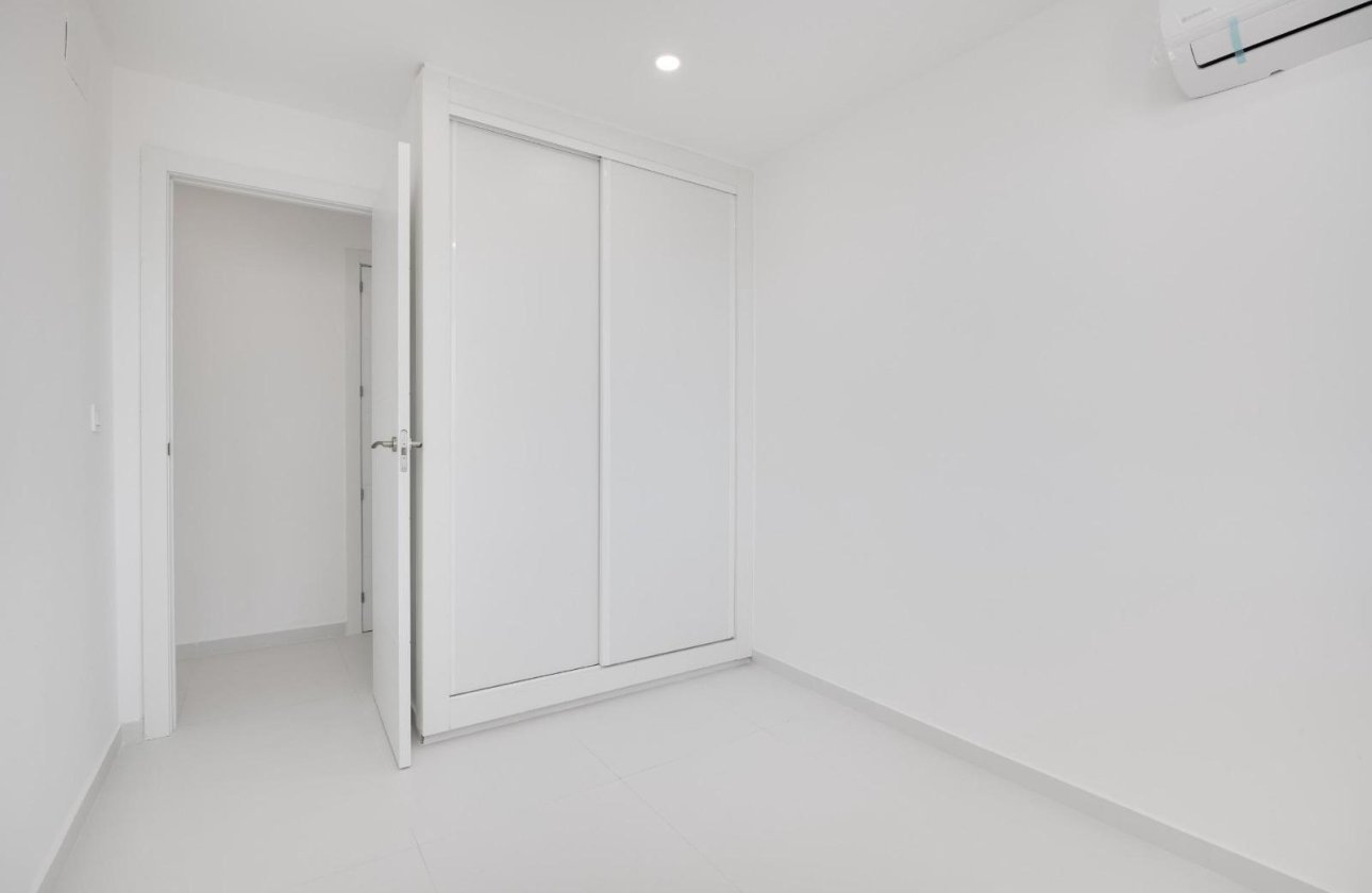 Resale - Apartment / flat - Torrevieja - playa de los naufragos