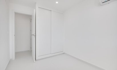 Resale - Apartment / flat - Torrevieja - playa de los naufragos