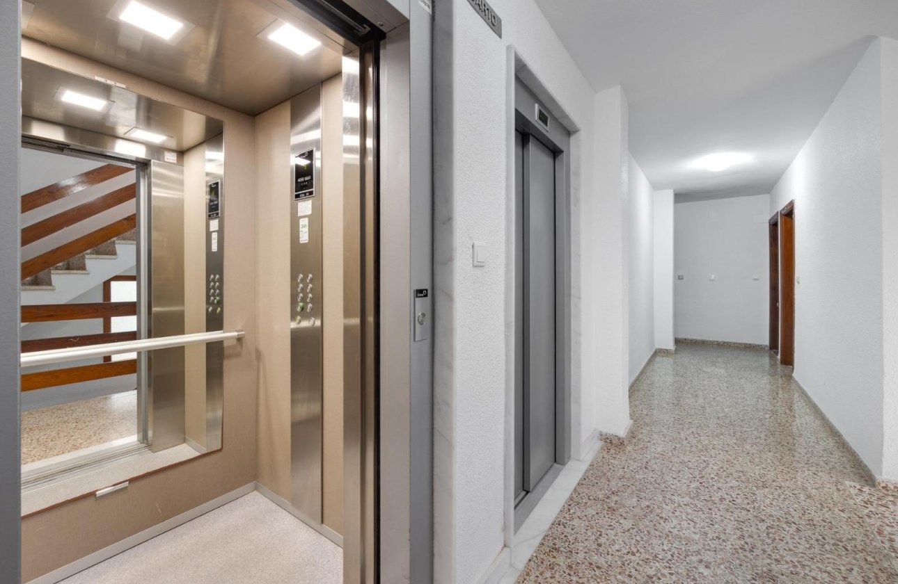 Resale - Apartment / flat - Torrevieja - playa de los naufragos