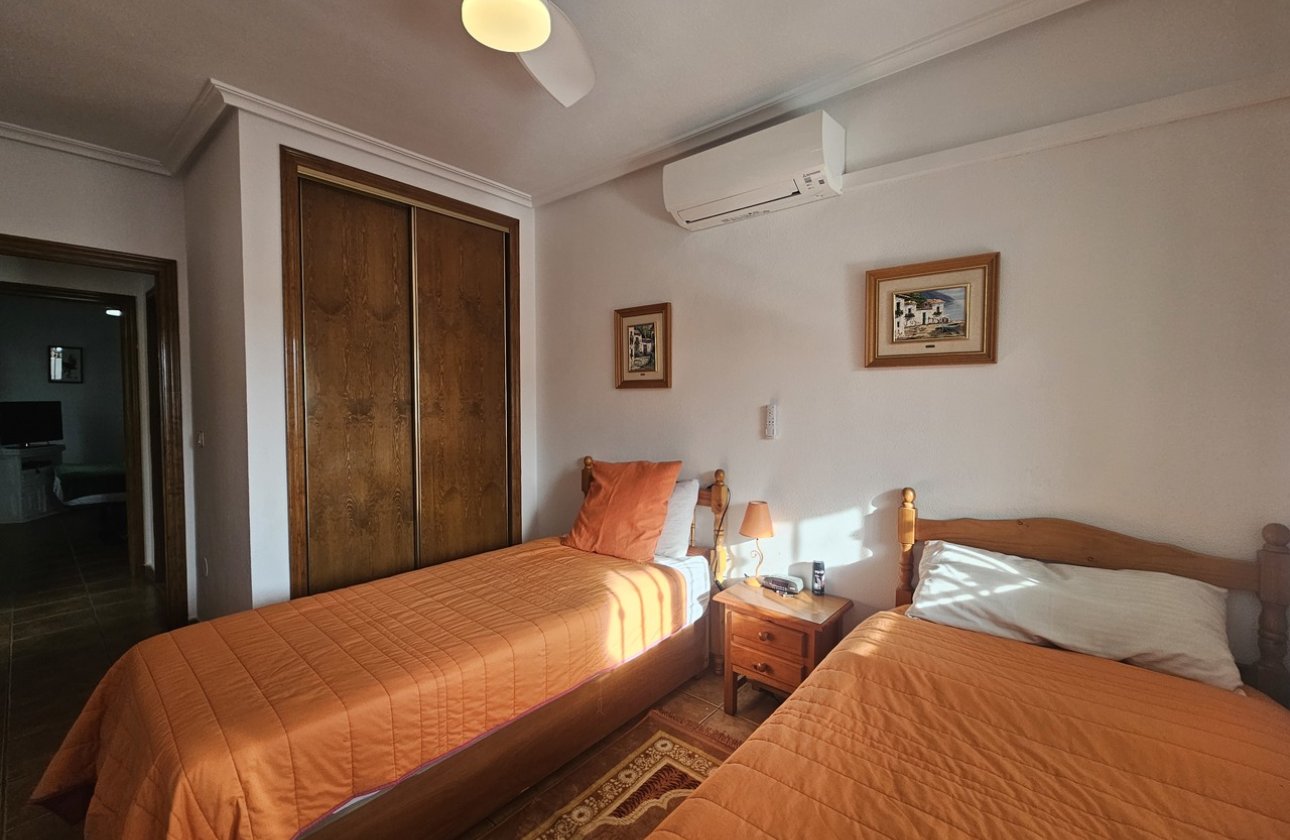 Resale - Bungalow - La Zenia