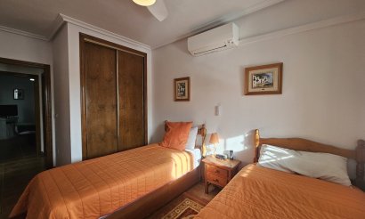 Resale - Bungalow - La Zenia