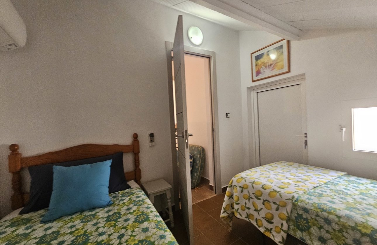 Resale - Bungalow - La Zenia