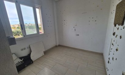 Resale - Apartment / flat - Torrevieja - Agua Nuevas