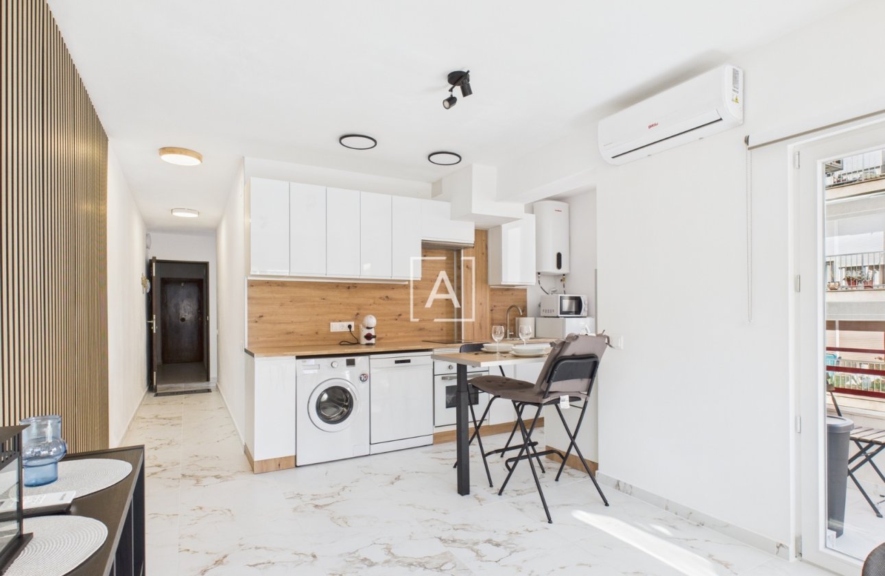 Resale - Apartment / flat - Torrevieja - Centro Torrevieja