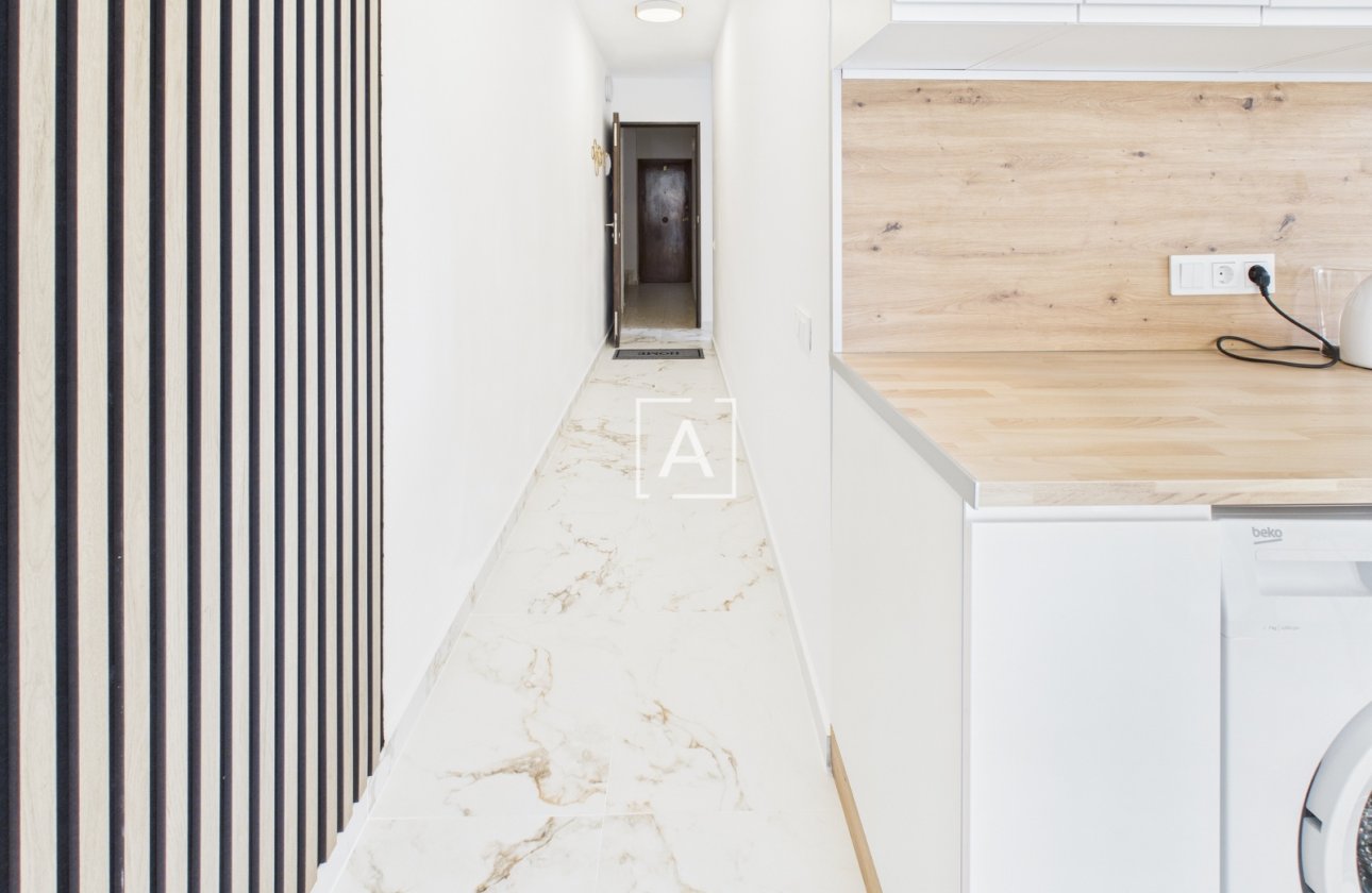 Resale - Apartment / flat - Torrevieja - Centro Torrevieja