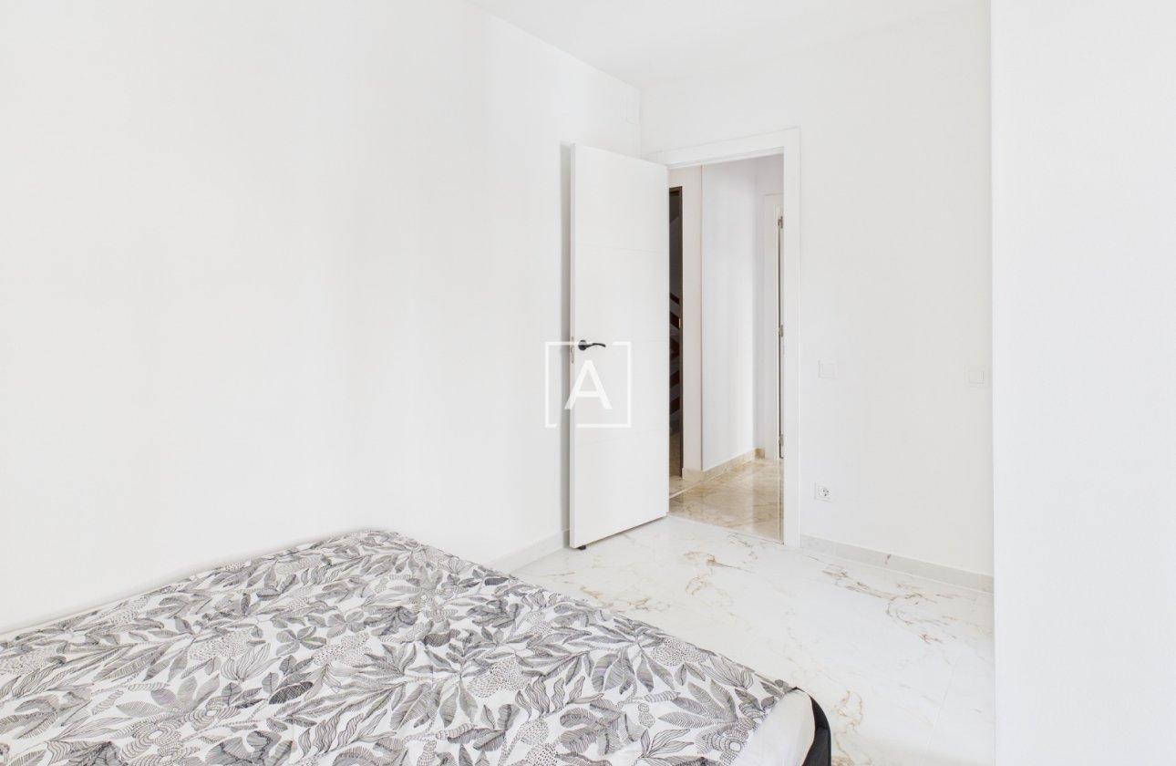 Resale - Apartment / flat - Torrevieja - Centro Torrevieja