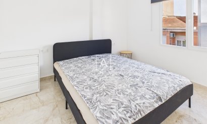 Resale - Apartment / flat - Torrevieja - Centro Torrevieja