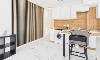 Resale - Apartment / flat - Torrevieja - Centro Torrevieja