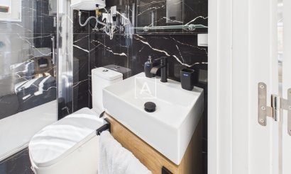 Resale - Apartment / flat - Torrevieja - Torrevieja Centro