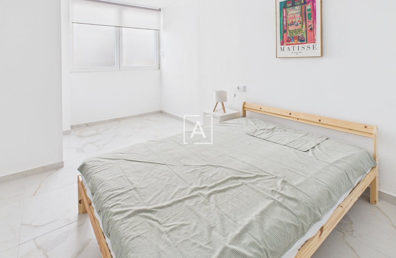 Resale - Apartment / flat - Torrevieja - Torrevieja Centro