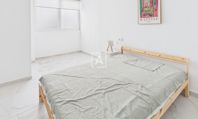 Resale - Apartment / flat - Torrevieja - Torrevieja Centro